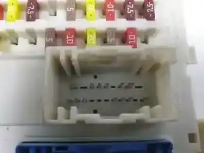 Second-hand car spare part fuse box unit for ford focus lim. (cb8) m1da oem iam references 97ri010012  