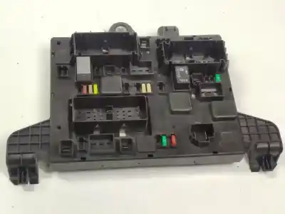 Second-hand car spare part fuse box unit for opel astra j lim. a16xer oem iam references 13302300