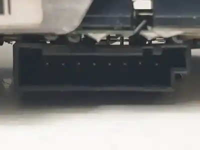 Автозапчасти б/у внутренний свет за land rover range rover iii (l322) 3.0 d 4x4 ссылки oem iam 2ja007713  