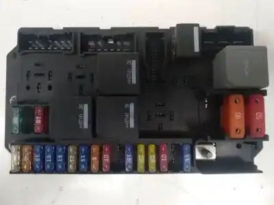 Автозапчасти б/у блок реле/предохранителей за land rover range rover iii (l322) 3.0 d 4x4 ссылки oem iam 518880000