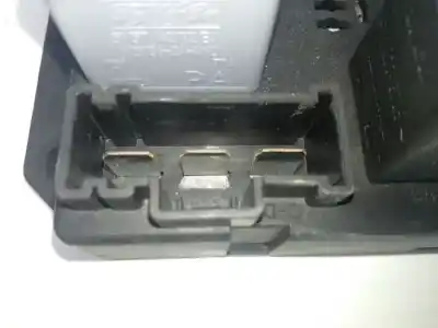 Автозапчасти б/у блок реле/предохранителей за land rover range rover iii (l322) 3.0 d 4x4 ссылки oem iam 518880000  