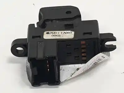 Peça sobressalente para automóvel em segunda mão botão / interruptor elevador vidro traseiro esquerdo por nissan pathfinder (r51) 2.5 dci se referências oem iam   