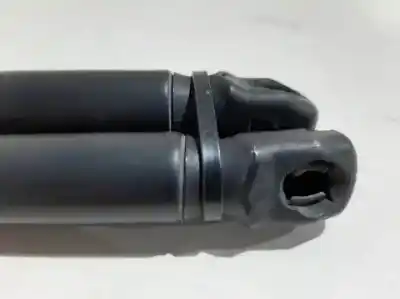 Автозапчастина б/у амортизаторі багажника/дверей для mazda 3 sedán (bk) 2.0 (bkep) посилання на oem iam bp4k62620d  