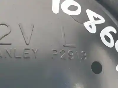 Second-hand car spare part interior left tailgate light for mazda 3 sedán (bk) 2.0 (bkep) oem iam references p2913  