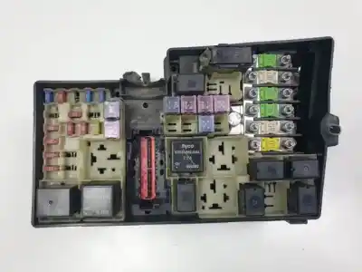 Second-hand car spare part fuse box unit for mazda 3 sedán (bk) 2.0 (bkep) oem iam references bp4k66765  518818109