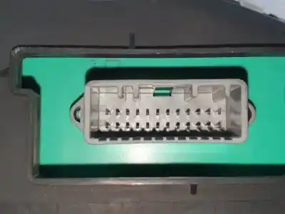 Peça sobressalente para automóvel em segunda mão quadrante por renault clio iii k9k766 referências oem iam 8200582705h  