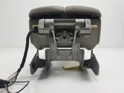 Second-hand car spare part center armrest for audi q7 (4l) bug oem iam references 4l1864207  