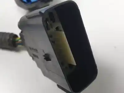 Second-hand car spare part fuse box unit for ford focus lim. (cb8) m1da oem iam references av6t14a067ac  