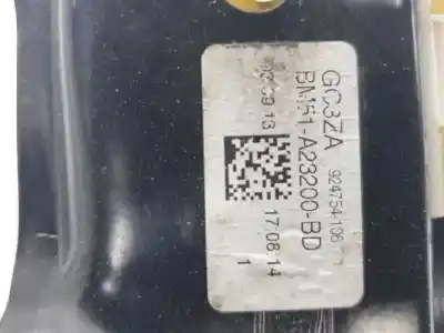 Peça sobressalente para automóvel em segunda mão elevador de vidros dianteiro direito por ford focus lim. (cb8) m1da referências oem iam bm51a23200bd  