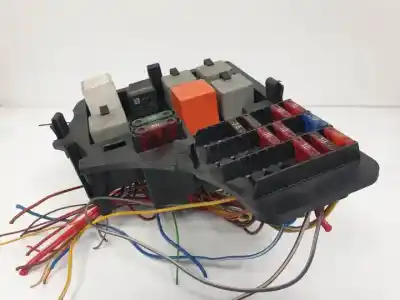 Автозапчасти б/у блок реле/предохранителей за saab 9-3 cabrio (ys3d) b204l ссылки oem iam 4230017