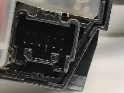 Second-hand car spare part headlights switch for mazda 5 berl. (cr) lf oem iam references 17d682  