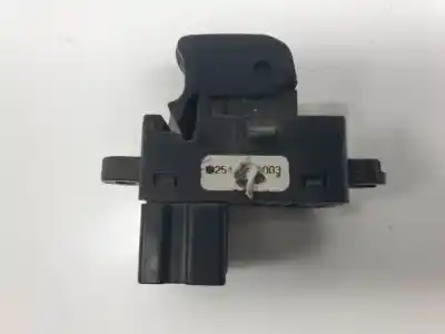 Second-hand car spare part rear left power window switch for nissan navara pick-up (d40m) yd25ddti oem iam references   