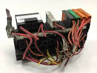 Second-hand car spare part fuse box unit for renault scenic (ja..) f9q744 oem iam references   