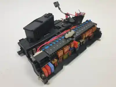 Second-hand car spare part fuse box unit for bmw x3 (e83) 306d5 oem iam references 8364542
