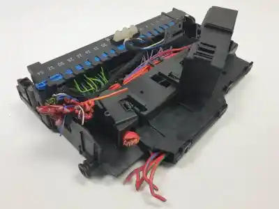 Second-hand car spare part fuse box unit for bmw x3 (e83) 306d5 oem iam references 8364542  