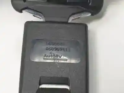 Автозапчастина б/у центральний задній ремін безпеки для dacia logan 1 express k9k792 посилання на oem iam 225263  