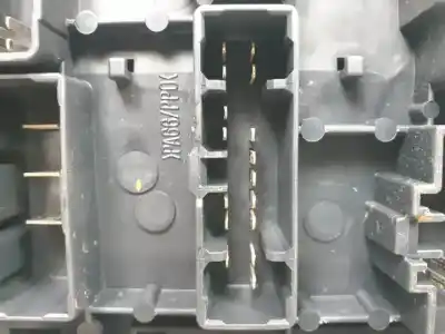 Автозапчасти б/у блок реле/предохранителей за kia sorento (bl) d4cb ссылки oem iam 911613e011  