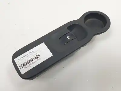 Pezzo di ricambio per auto di seconda mano Interruttore Alzacristalli Anteriore Destro per RENAULT MODUS Confort Dynamique Riferimenti OEM IAM E28983  