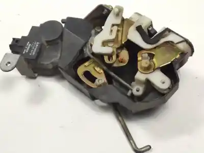 Автозапчастина б/у замок дверей заднього лівого для mitsubishi montero (v60/v70) d-4m41 посилання на oem iam mr349287  