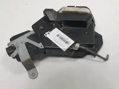 Автозапчасти б/у замок задней правой двери за mitsubishi montero (v60/v70) d-4m41 ссылки oem iam mr349288  