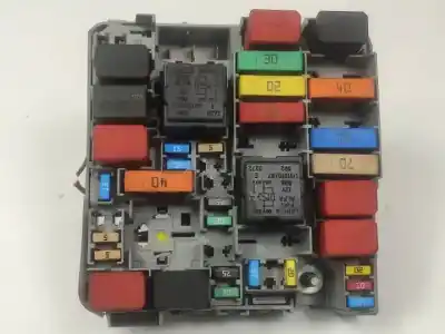 İkinci el araba yedek parçası RÖLE/SIGORTA KUTUSU için ALFA ROMEO GIULIETTA (191)  OEM IAM referansları 51867697  