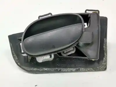 Pièce détachée automobile d'occasion poignée intérieure arrière droite pour peugeot 206 berlina xt références oem iam 9632918877  9623698077