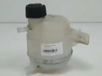 Second-hand car spare part coolant expansion tank for dacia duster i k9k898 oem iam references 8200766826