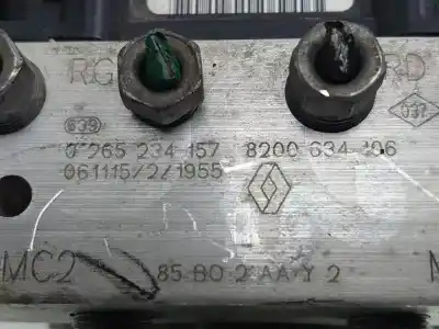 Pezzo di ricambio per auto di seconda mano abs per renault clio iii k4j780 riferimenti oem iam 8200634106  
