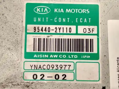 Recambio de automóvil de segunda mano de centralita cambio automatico para kia carnival td ls referencias oem iam 954402y110  