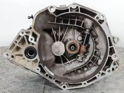 Second-hand car spare part GEARBOX for OPEL CORSA B  OEM IAM references 90400197  5 VELOCIDADES