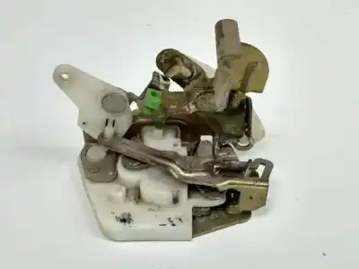 Автозапчастина б/у замок заднього правого дверя для mitsubishi montero (v20/v40) 4m40 посилання на oem iam   