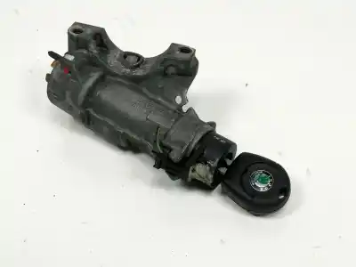 Recambio de automóvil de segunda mano de ANTIRROBO para SKODA FABIA FAMILIAR (6Y5)  referencias OEM IAM 4B0905651C  