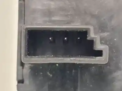 Peça sobressalente para automóvel em segunda mão botão / interruptor elevador vidro dianteiro direito por bmw serie 1 berlina (e81/e87) 204d4 referências oem iam 6935534  