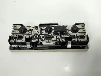 Автозапчастина б/у внутрішне світло для land rover range rover iii (l322) 3.0 d 4x4 посилання на oem iam xdm00004nug  