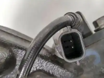 Автозапчасти б/у передняя левая кулачка за renault captur (j5al) k9k628 ссылки oem iam 401330611r  