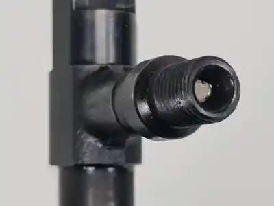 Second-hand car spare part injector for mazda premacy (cp) rf4f oem iam references d73908b  