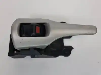 Автозапчасти б/у внутри передней правой ручки за toyota auris (_e15_) 2.0 d-4d (ade150_) ссылки oem iam 62318a2  