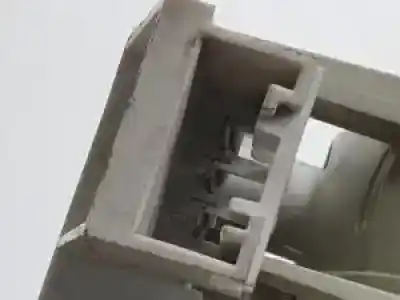 Second-hand car spare part interior left tailgate light for bmw serie 5 touring (e61) 256d2 oem iam references 7165829  6935331