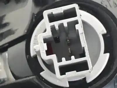 Автозапчастина б/у внутрішній лівий задній ліхар для mazda 3 sedán (bk) 2.0 (bkep) посилання на oem iam   