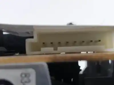 Second-hand car spare part interior light for bmw serie 7 (e65/e66) n62b44 oem iam references 633183797009  