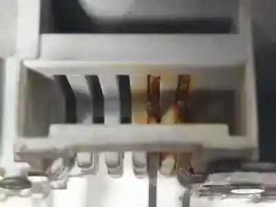 Peça sobressalente para automóvel em segunda mão luz interior por opel combo y17dtl referências oem iam 24436443  