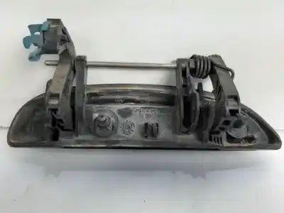Автозапчастина б/у ліва передня зовнішня ручка для renault clio ii fase i (b/cbo) d4f712 посилання на oem iam 7700426088  