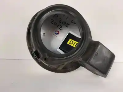 Автозапчасти б/у наружная крышка топлива за peugeot 208 9h06 ссылки oem iam 9673905980  