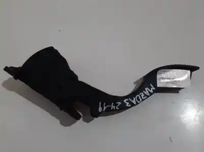 Second-hand car spare part accelerator pedal for mazda 3 sedán (bk) 2.0 (bkep) oem iam references   
