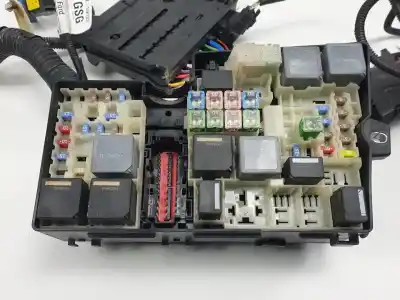 İkinci el araba yedek parçası röle/sigorta kutusu için ford kuga (cbs) txma oem iam referansları cv6t14k733gsg av6t14a067ad av6t14a142ab 