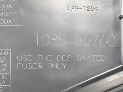 Peça sobressalente para automóvel em segunda mão caixa de fusíveis e relés por mazda cx-9 (2007 - ... ) ma referências oem iam td8566760  
