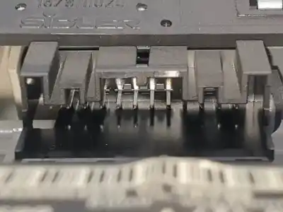 Peça sobressalente para automóvel em segunda mão luz interior por audi q7 (4l) bug referências oem iam 4l0947135f  