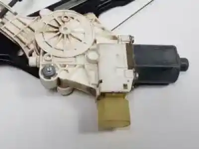 Second-hand car spare part passenger side right window regulator for bmw serie 1 berlina (e81/e87) 204dad oem iam references 7067796s  