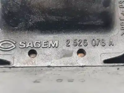 Second-hand car spare part ignition coil for renault clio i fase i+ii (b/c57) d7f730 oem iam references 7700872  