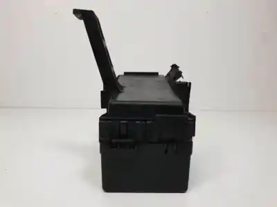 Second-hand car spare part fuse box unit for nissan navara pick-up (d40m) yd25ddti oem iam references 63564005  
